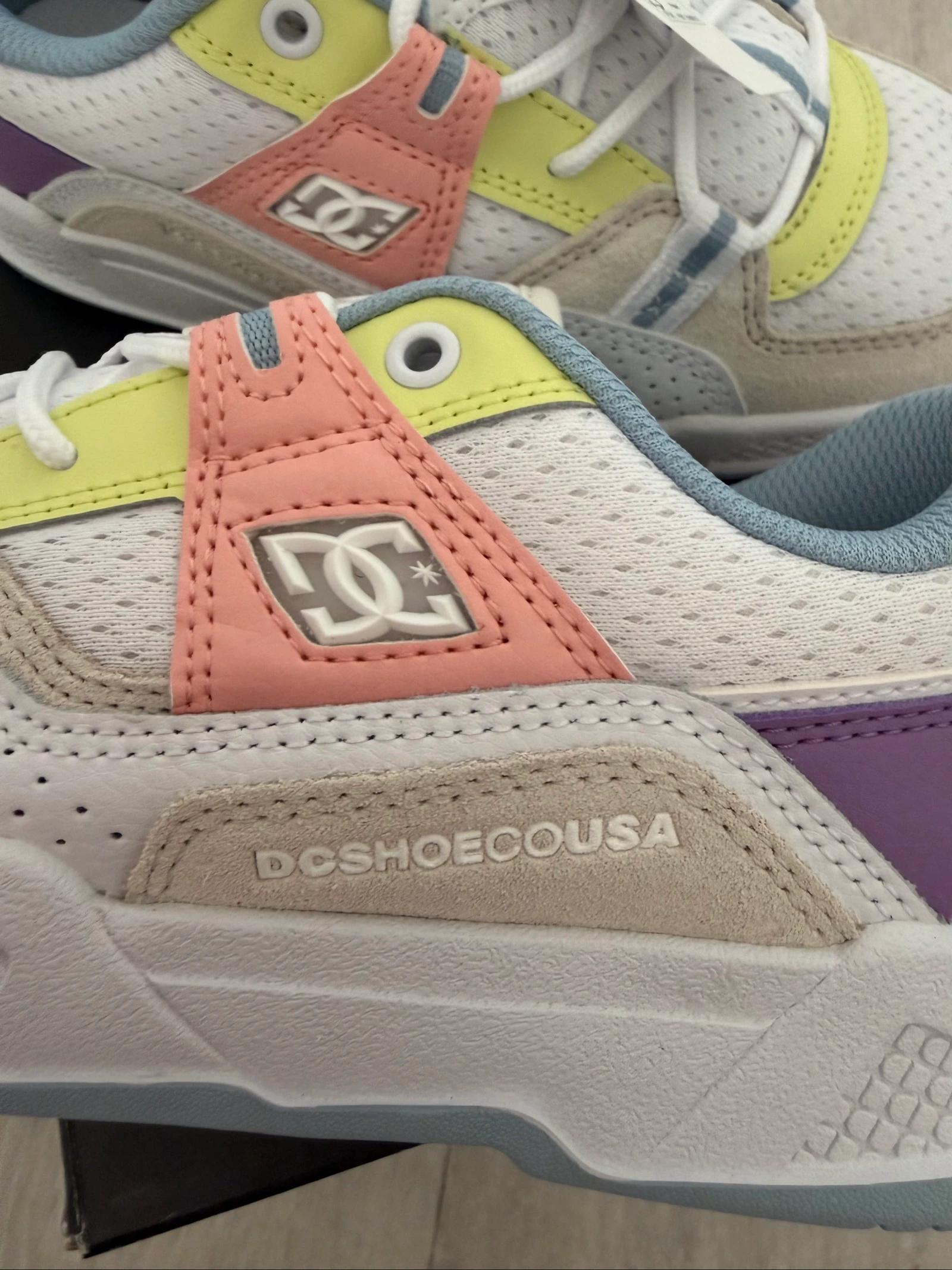 Authentic Dc Shoes Sneakers Women size 37 – photo 10